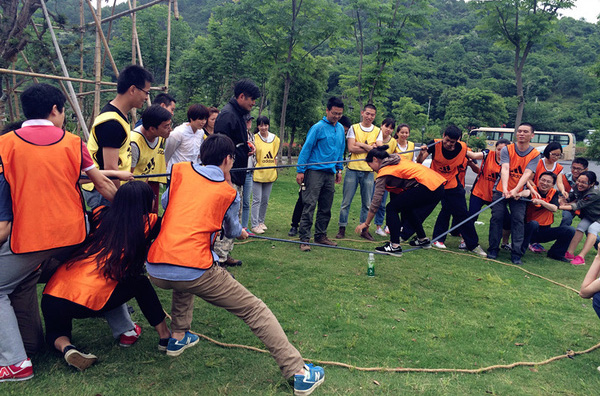 拓展訓(xùn)練團(tuán)隊(duì)游戲【雷區(qū)取水】